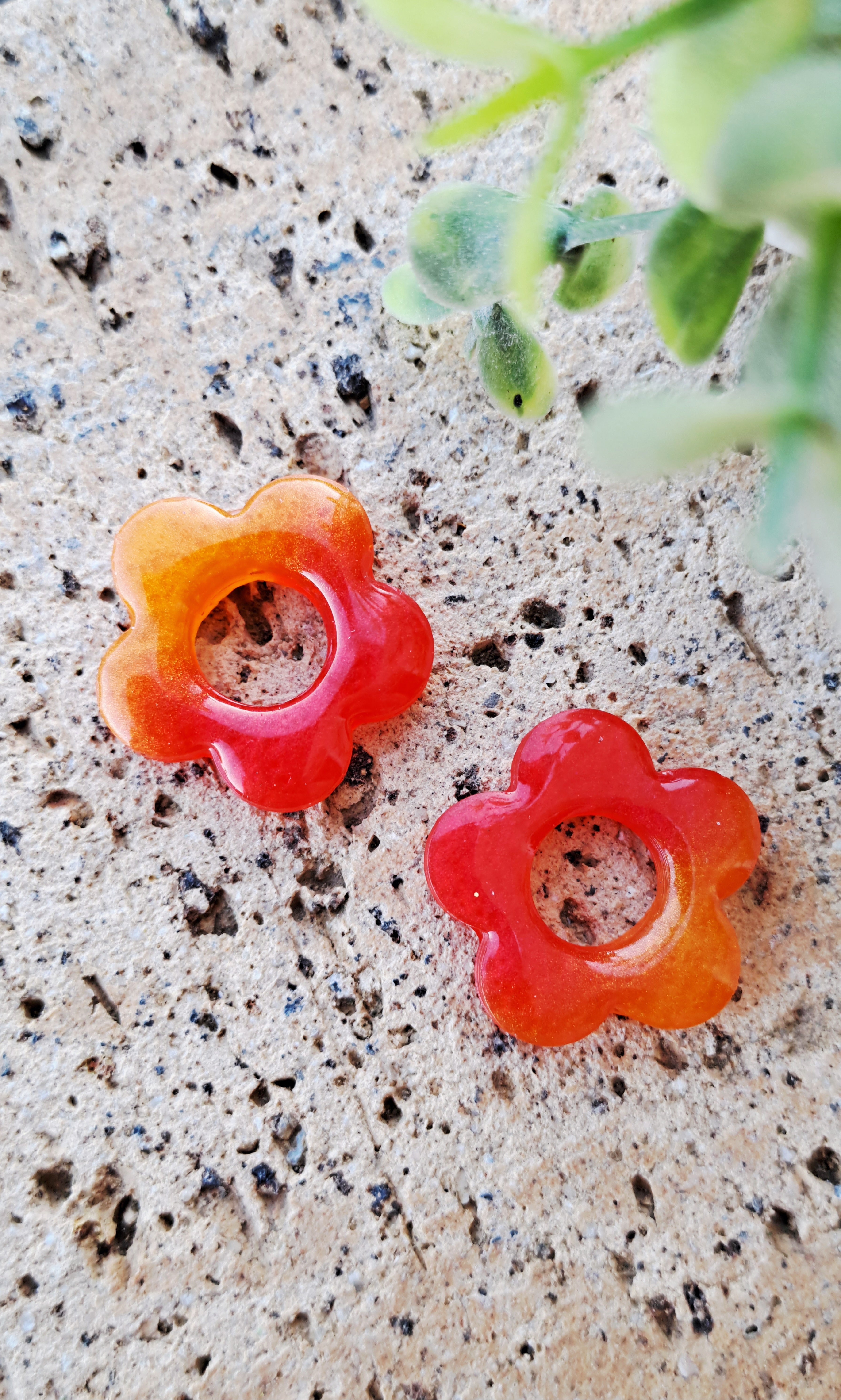 Pampilles fleurs orange et rouge