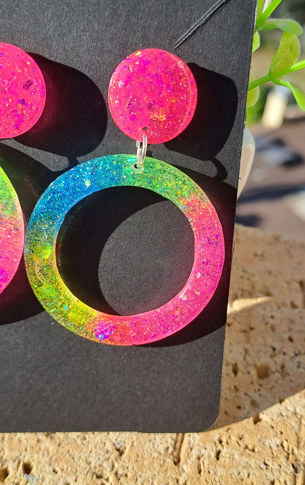 Boucles d'oreilles artisanales fluo
