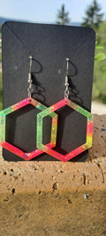 Boucles d'oreilles artisanales octogonale fluo