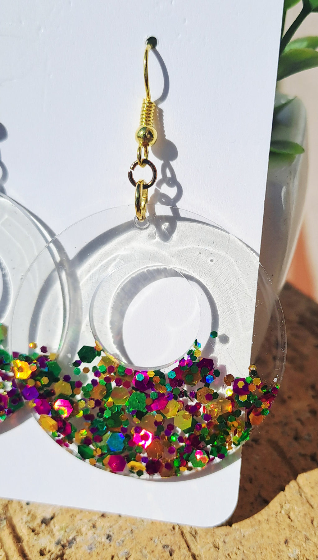 Boucles d'oreilles rondes transparentes et paillettes multicolores
