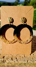 Boucles d'oreilles artisanales noires et dorées