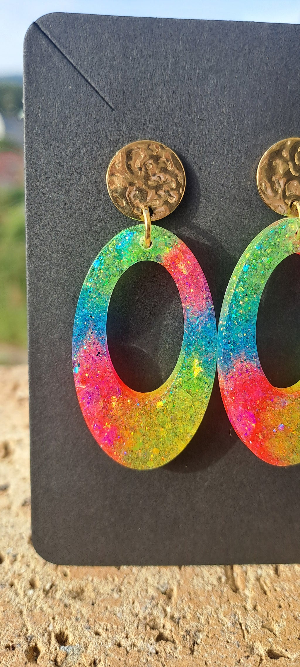 Boucles d'oreilles artisanales ovales fluo