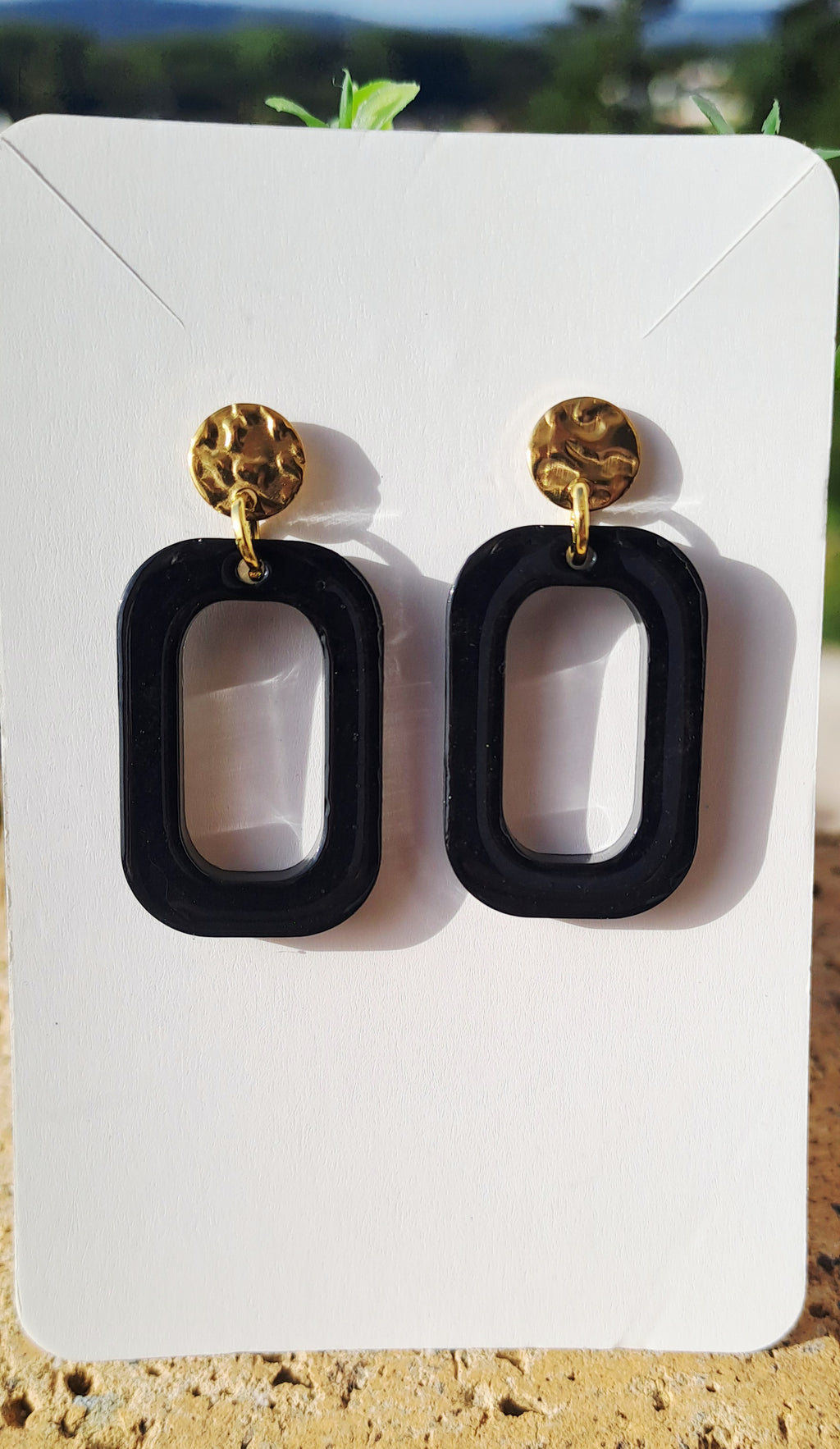 Boucles d'oreilles artisanales rectangulaire noires